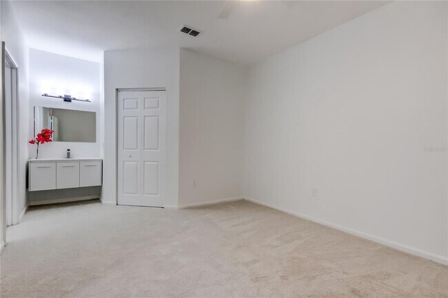 Building Photo - 2107 Portofino Pl