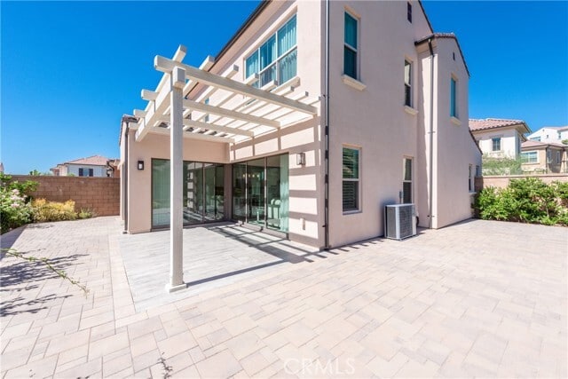 Building Photo - 119 Plum Lily