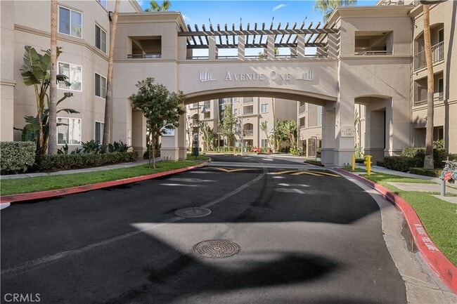 Building Photo - 2382 Scholarship-