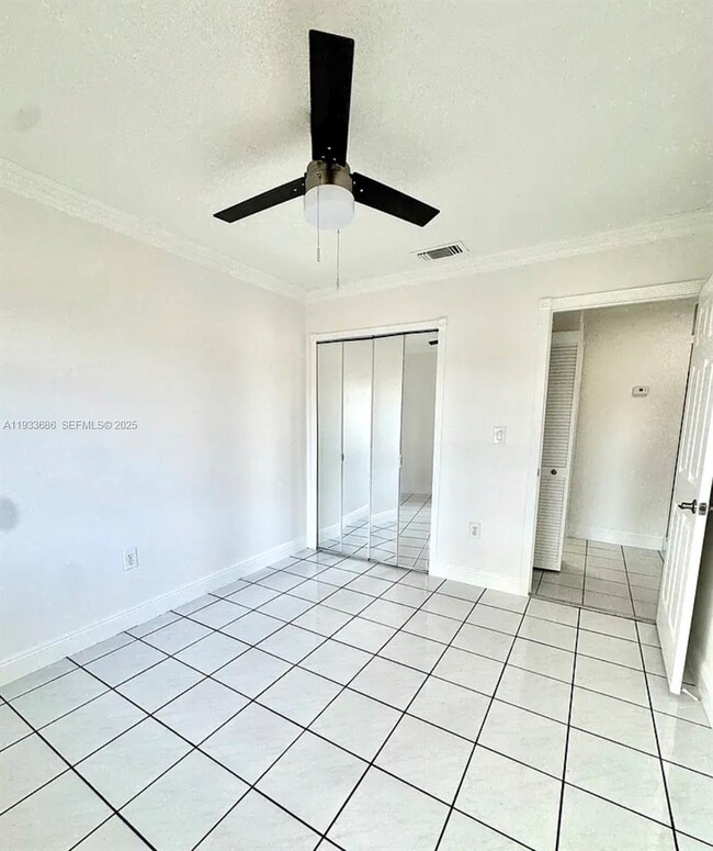 Building Photo - 13861 SW 9th Terrace