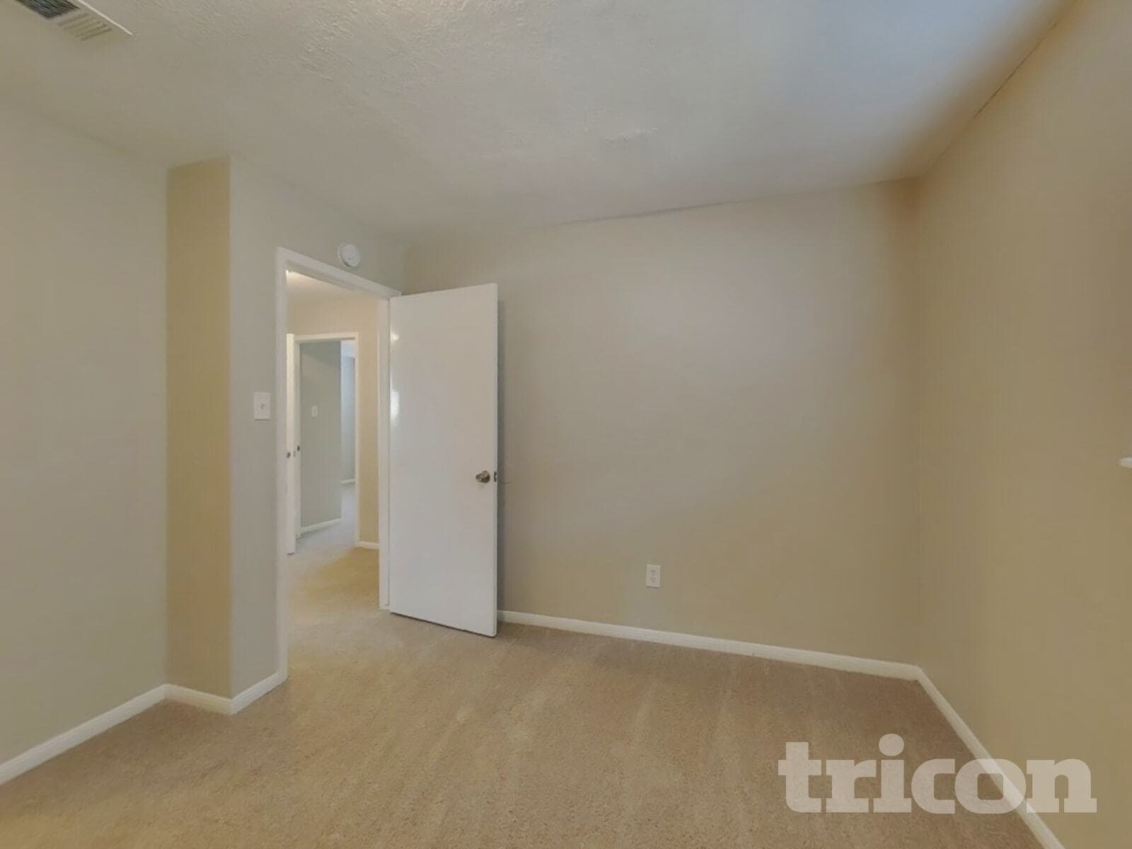 Building Photo - 5711 Kiowa Timbers Dr