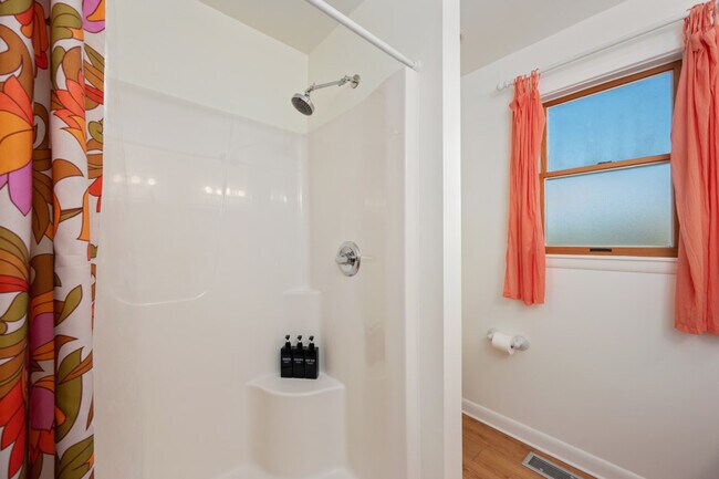Building Photo - 39312 Angelfish Rd