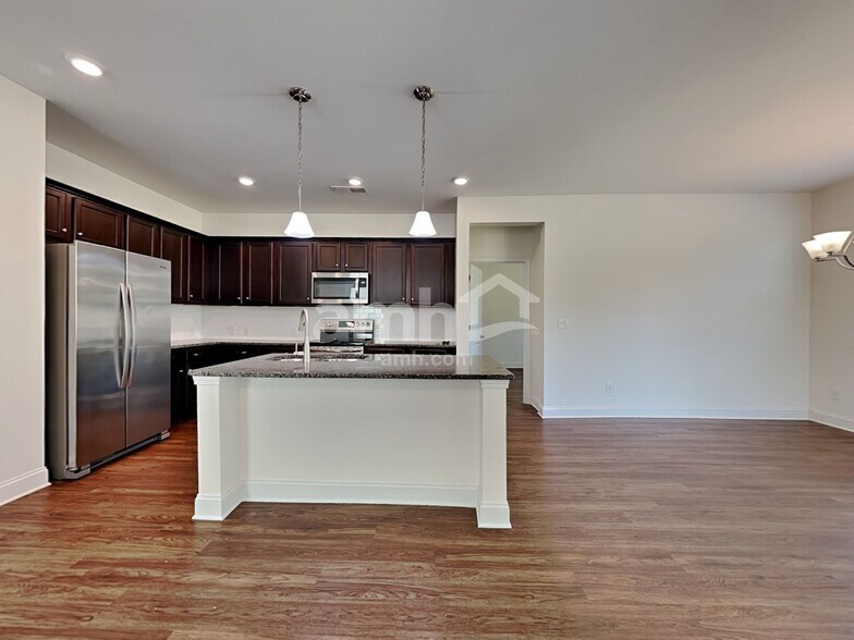 Building Photo - 13021 Wishsong Ct