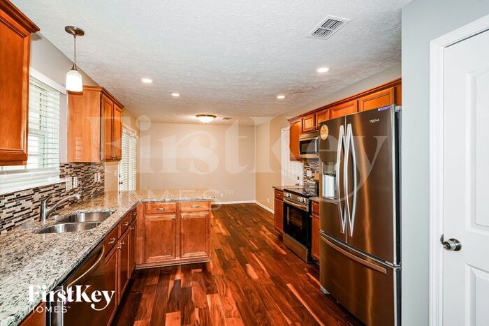 Building Photo - 8820 Cressent Glen Ct