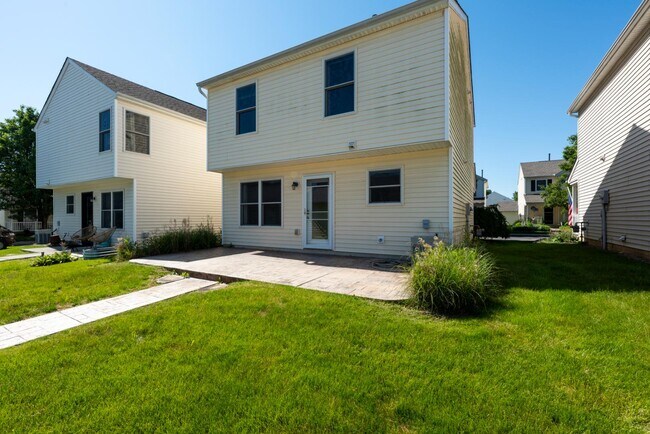 Building Photo - 106 Hewes St