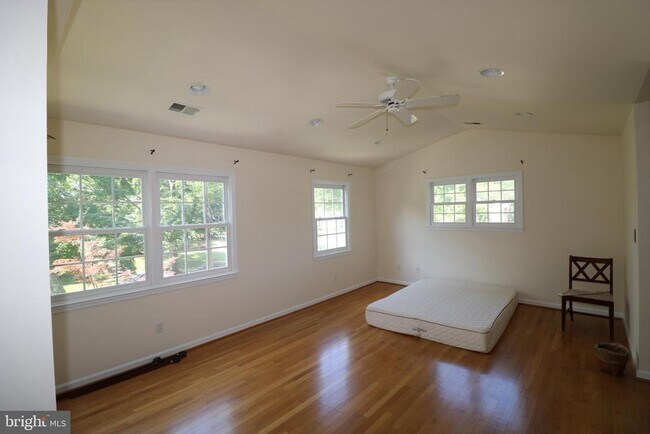 Building Photo - 6113 Dunleer Ct