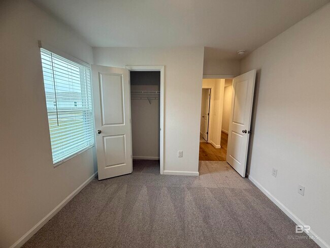 Building Photo - 19323 Gray Horse Dr