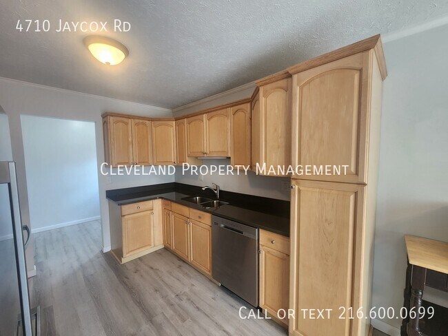 Building Photo - 4710 Jaycox Rd