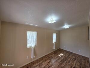 Building Photo - 1295 S Julia Ln