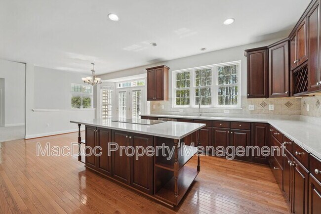 Building Photo - 11402 Chivalry Chase Ln