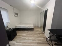 Building Photo - 1548 Jones-1548-2