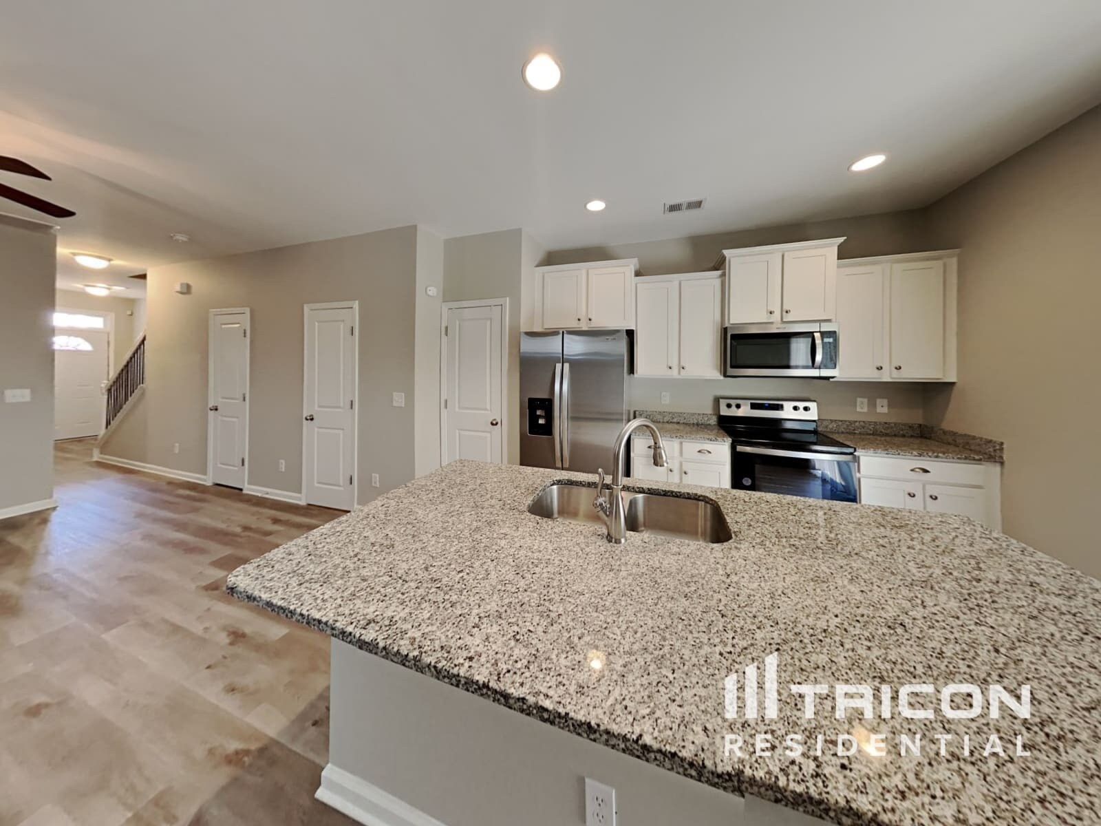 Building Photo - 314 Forest Green Dr
