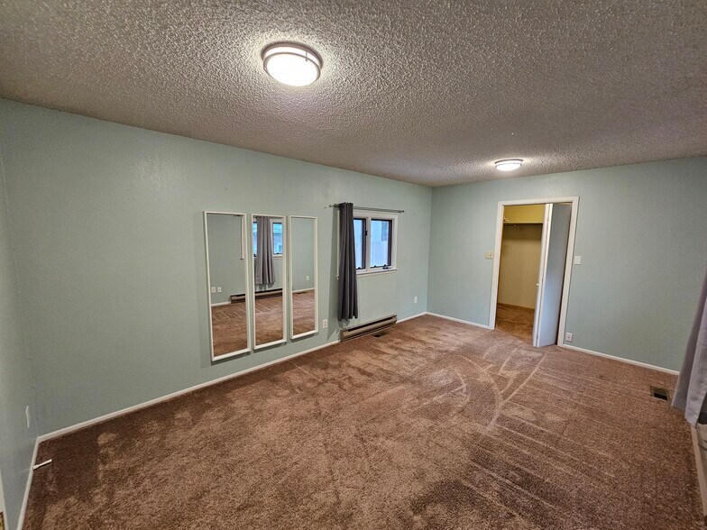 Building Photo - 1712 Ivy Pl