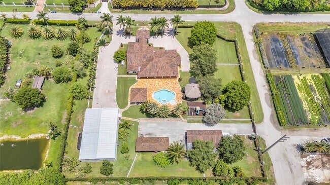 Building Photo - 6300 SW 190th Ave