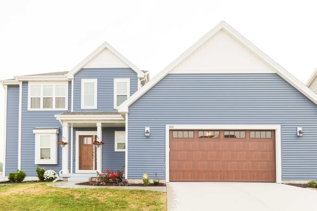 Building Photo - 986 Clover Lane, Deforest WI 53532