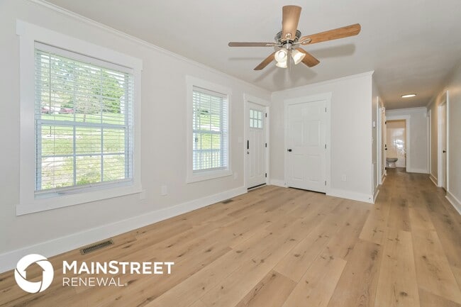 Building Photo - 206 Sandy Hill Rd