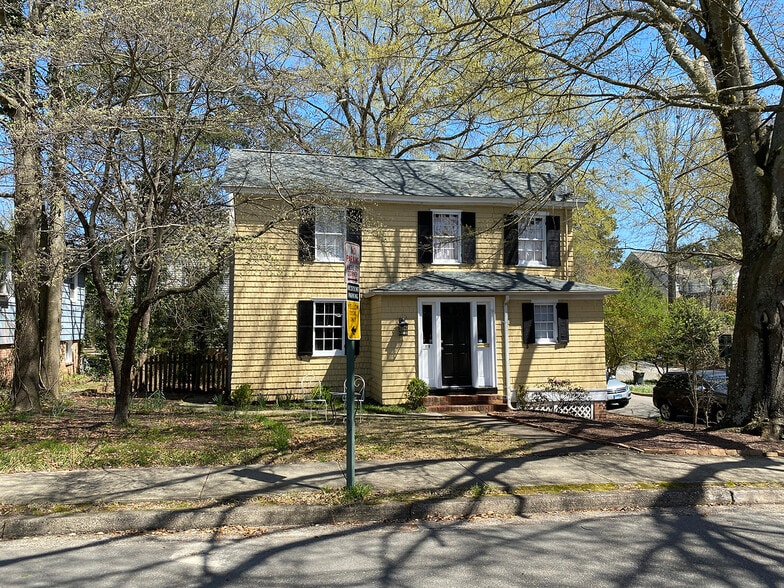 Building Photo - 119 Griffin Ave