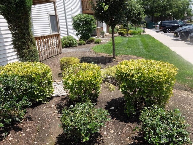 Building Photo - 5307 Ravens Crest Dr