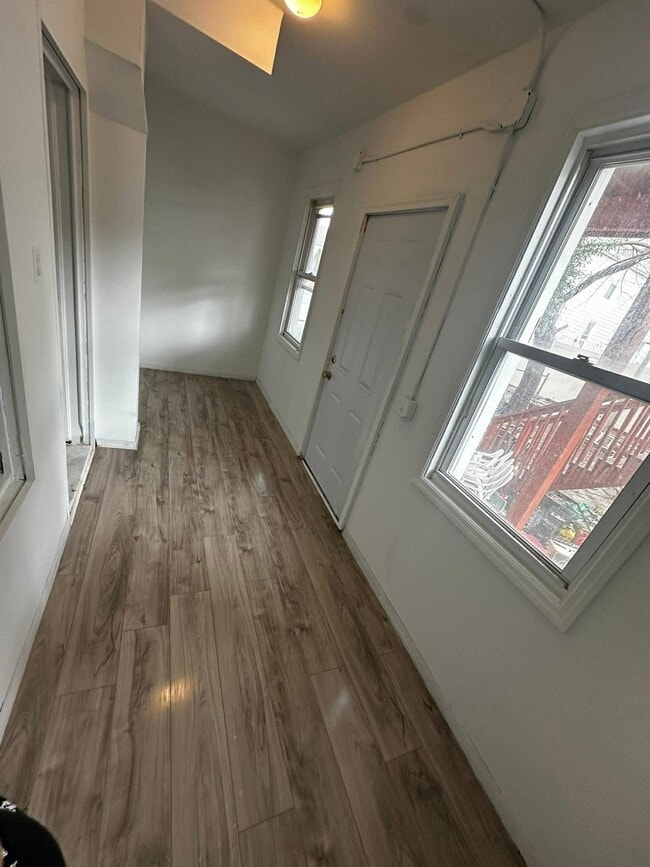 Building Photo - 84 W 9TH St