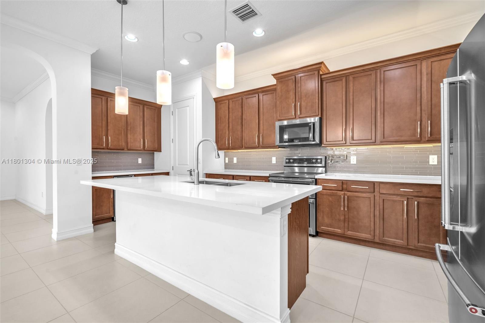 Building Photo - 1291 SW 113th Way