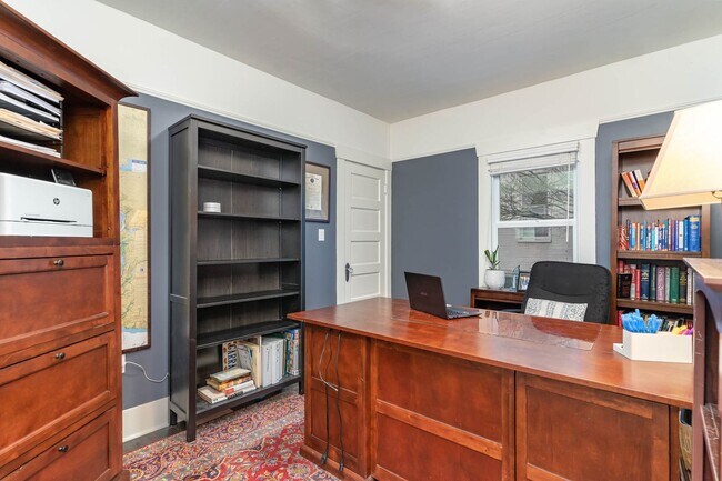 Building Photo - 4bd/3ba Seattle Home