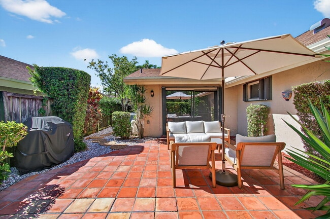 Building Photo - 7745 Stanway Pl