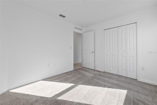 Building Photo - 338 Rustic Rail Dr