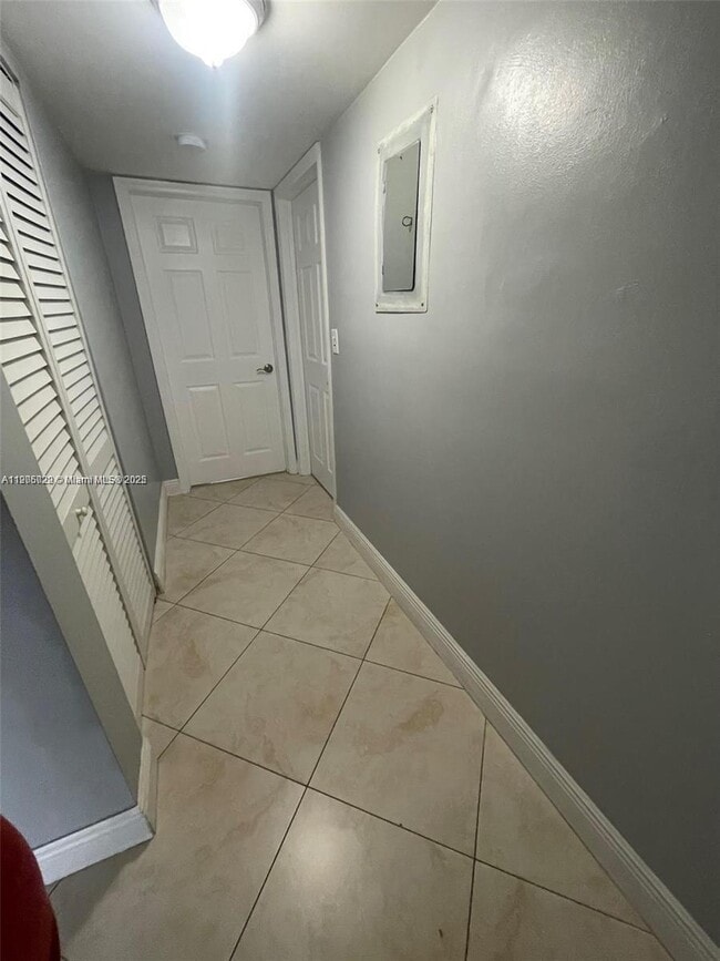 Building Photo - 10302 NW 9th St Cir