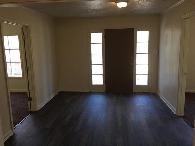 Building Photo - 1921 Atlanta Hwy