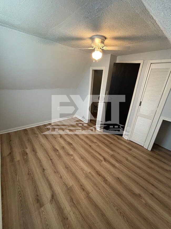 Building Photo - Charming 3 Bed 1.5 Bath Home in Bracey, VA