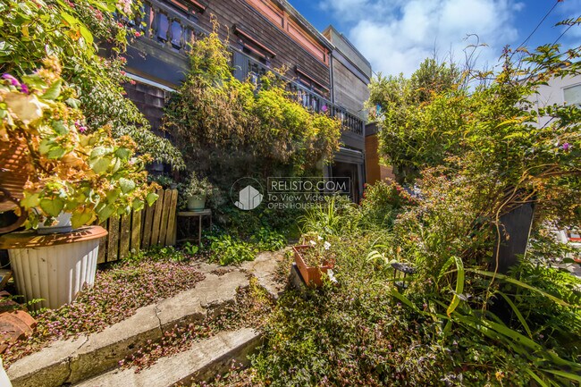 Building Photo - 1263 Lombard St