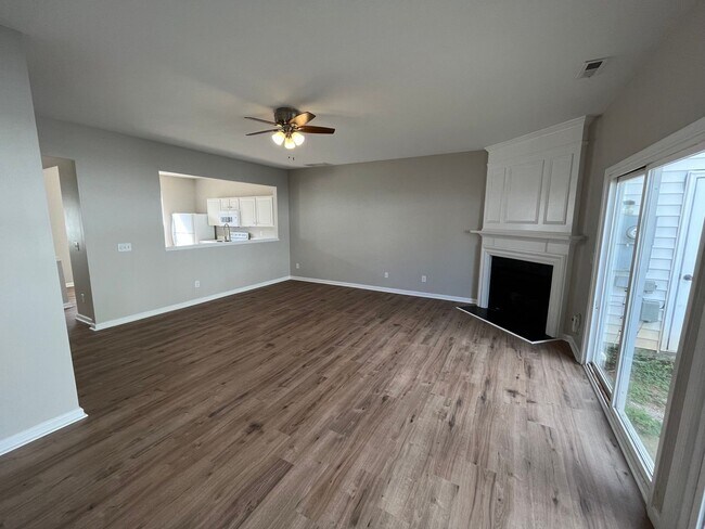 Building Photo - 5324 Glen Canyon Rd