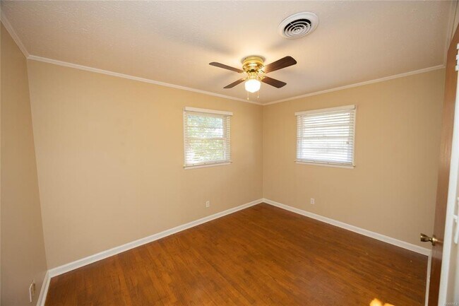 Building Photo - 3418 Milan Dr