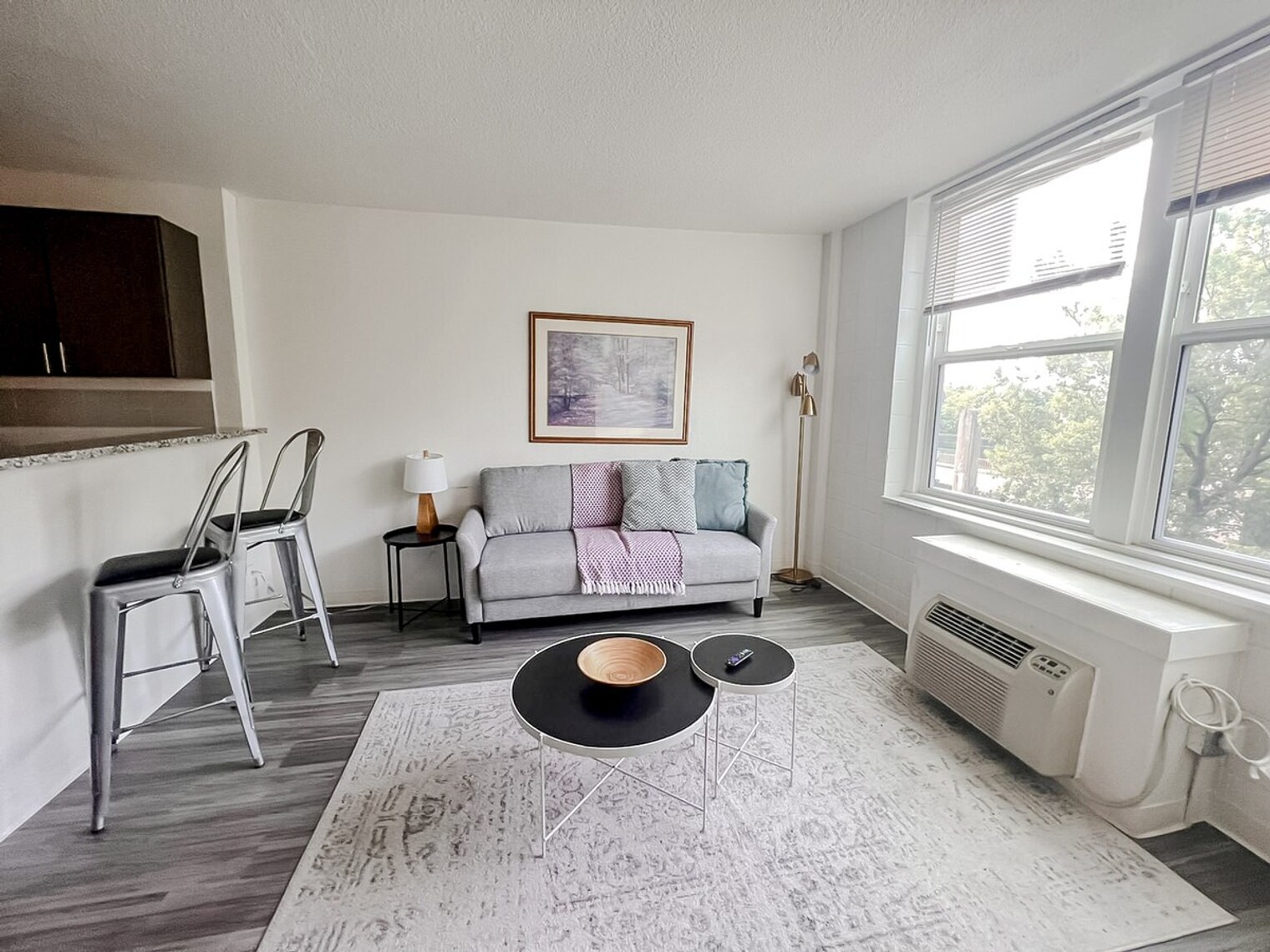 Building Photo - 2515 Burnet Ave