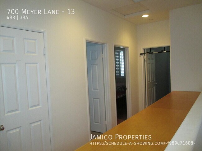 Building Photo - 700 Meyer Ln