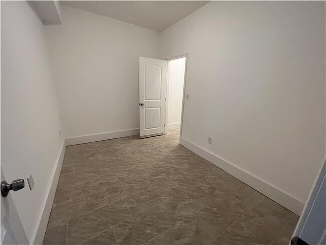 Building Photo - 76 Rockmart Dr NW