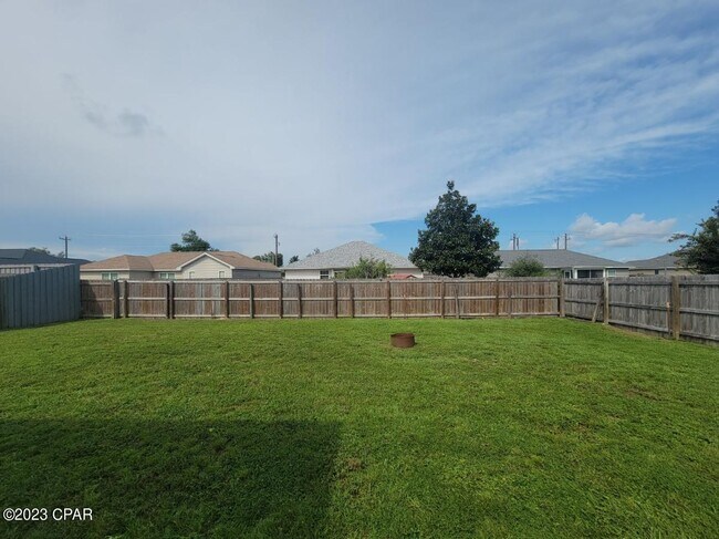 Building Photo - 4806 McCall Ln