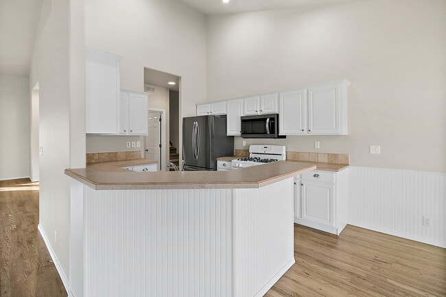 Building Photo - 10460 W Achillea St