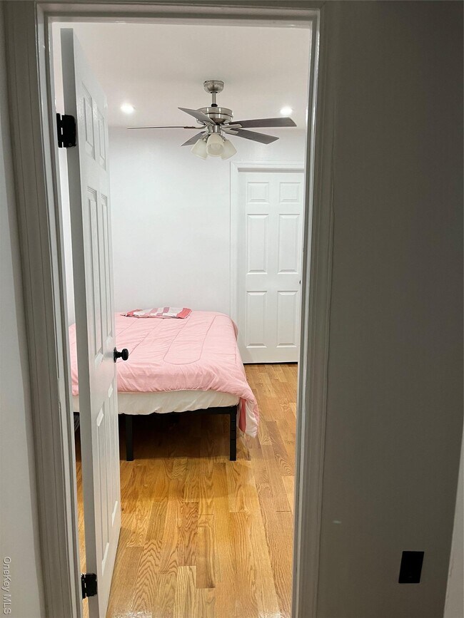 Building Photo - 39 Spruce St