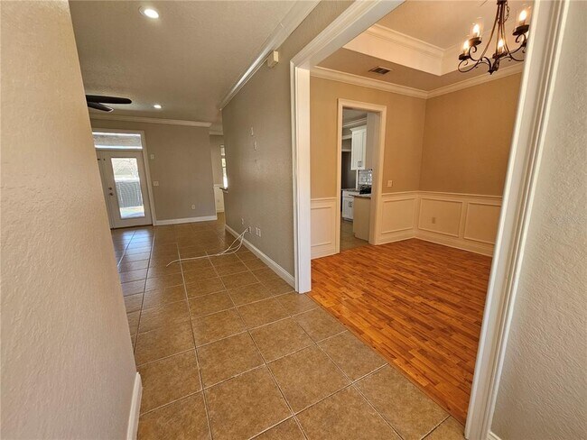 Building Photo - 1930 Saddlewood Ct