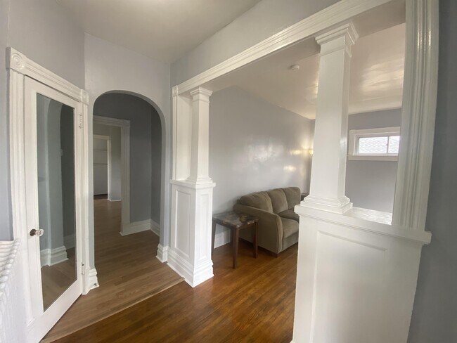 Building Photo - 458 Maryland Way