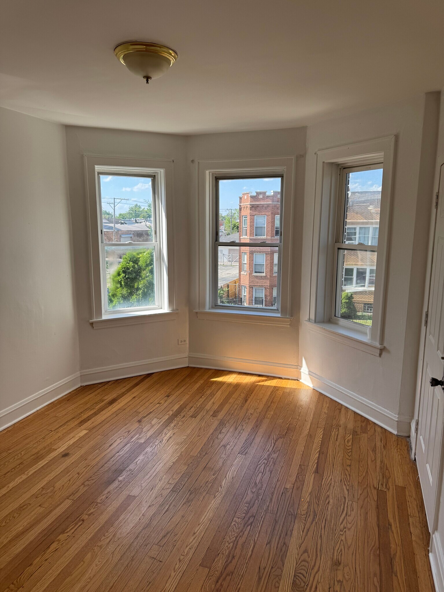 Building Photo - 4251 W Haddon Ave