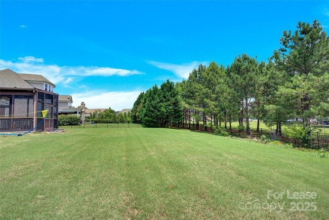 Building Photo - 2805 Julian Glen Cir