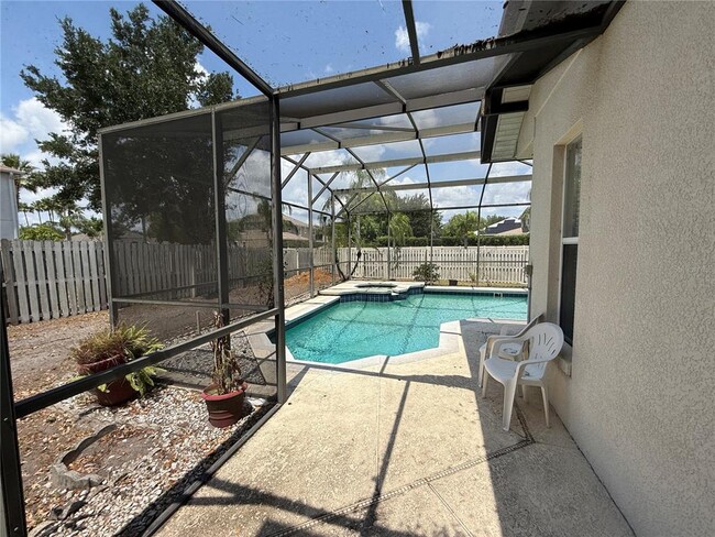 Building Photo - 13208 Paloma Dr
