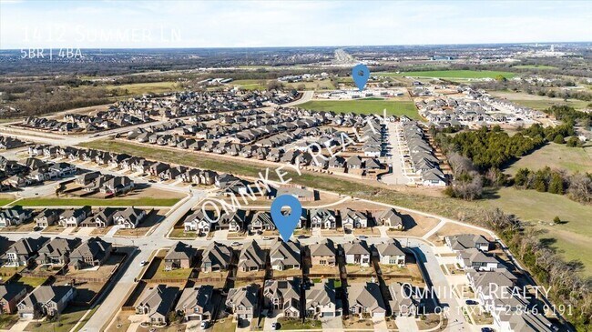 Building Photo - 1412 Summer Ln