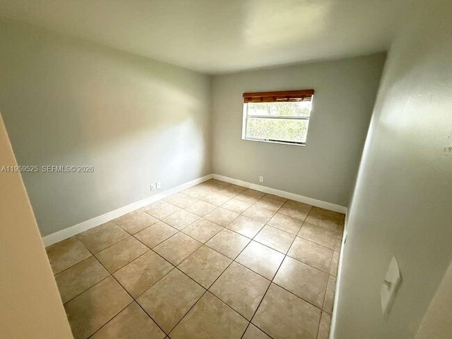 Building Photo - 101 NE 41st St