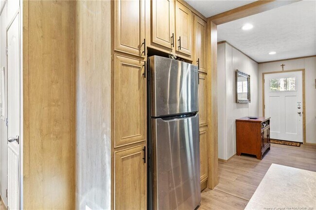 Building Photo - 7096 Monarch Dr