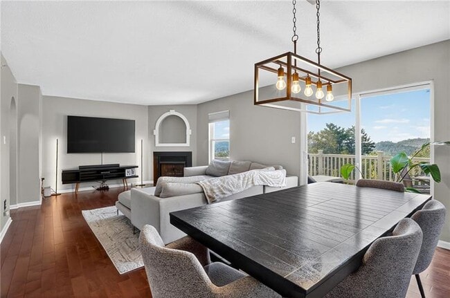 Building Photo - 117 Scenic Hill Dr