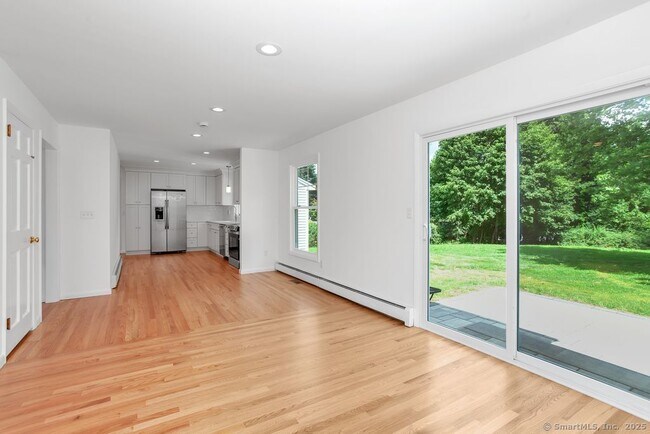 Building Photo - 214 Mixville Rd