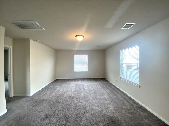 Building Photo - 14296 Empanada Dr